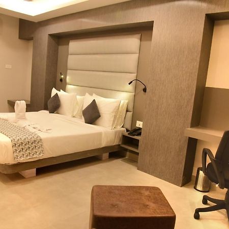 Hotel Rishiraj, Nagaon Nagaon  Exteriér fotografie