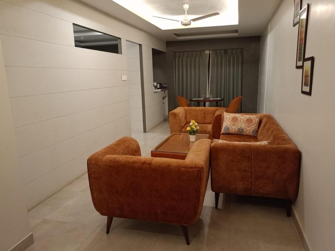 Hotel Rishiraj, Nagaon Nagaon  Exteriér fotografie